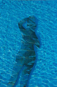 ‘Έργο της Γεωργίας Μπλιάτσου από τη συλλογή ΄Σκιές΄