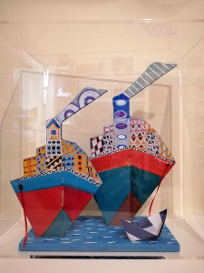 Κατασκευή της Γεωργίας Μπλιάτσου από τη συλλογή ΄Ανοιξιάτικες Συναντήσεις΄