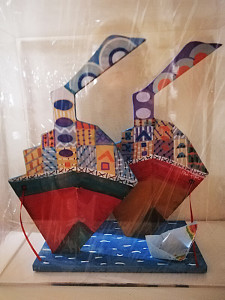 Κατασκευή της Γεωργίας Μπλιάτσου από τη συλλογή ΄Ανοιξιάτικες Συναντήσεις΄